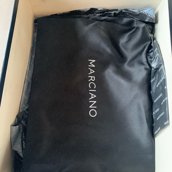 Marciano heels, Size 8, 4 inch heel (platform at the front). Only wore twice - Picture 6 of 7
